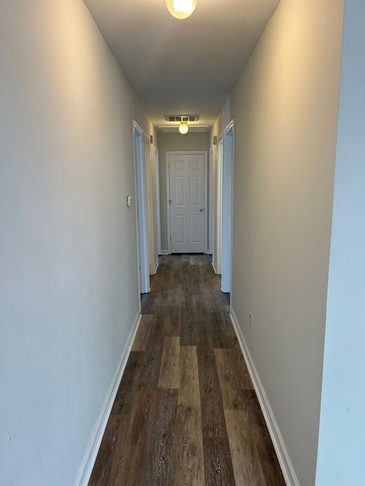 239 Lexington Ave - Photo 6 of 26