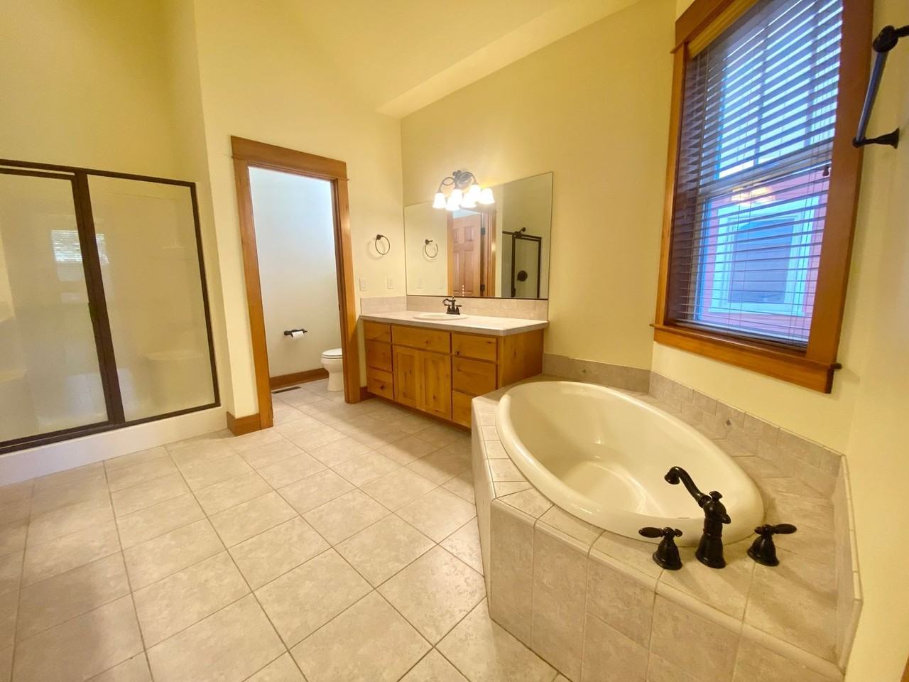 2564 Nw Shields Dr - Photo 7 of 14