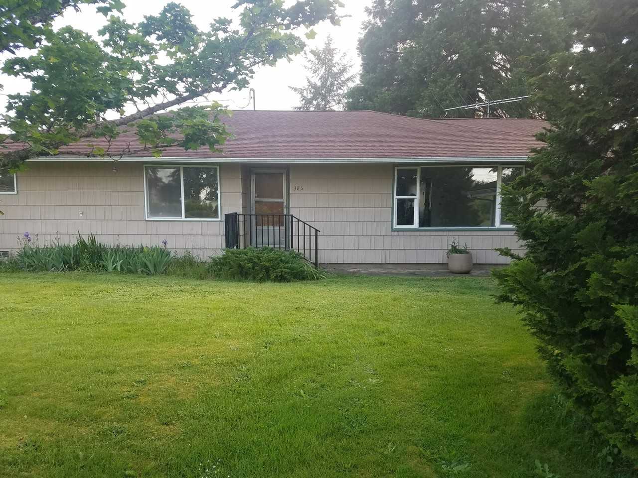 385 E Walnut St - Photo 2 of 21