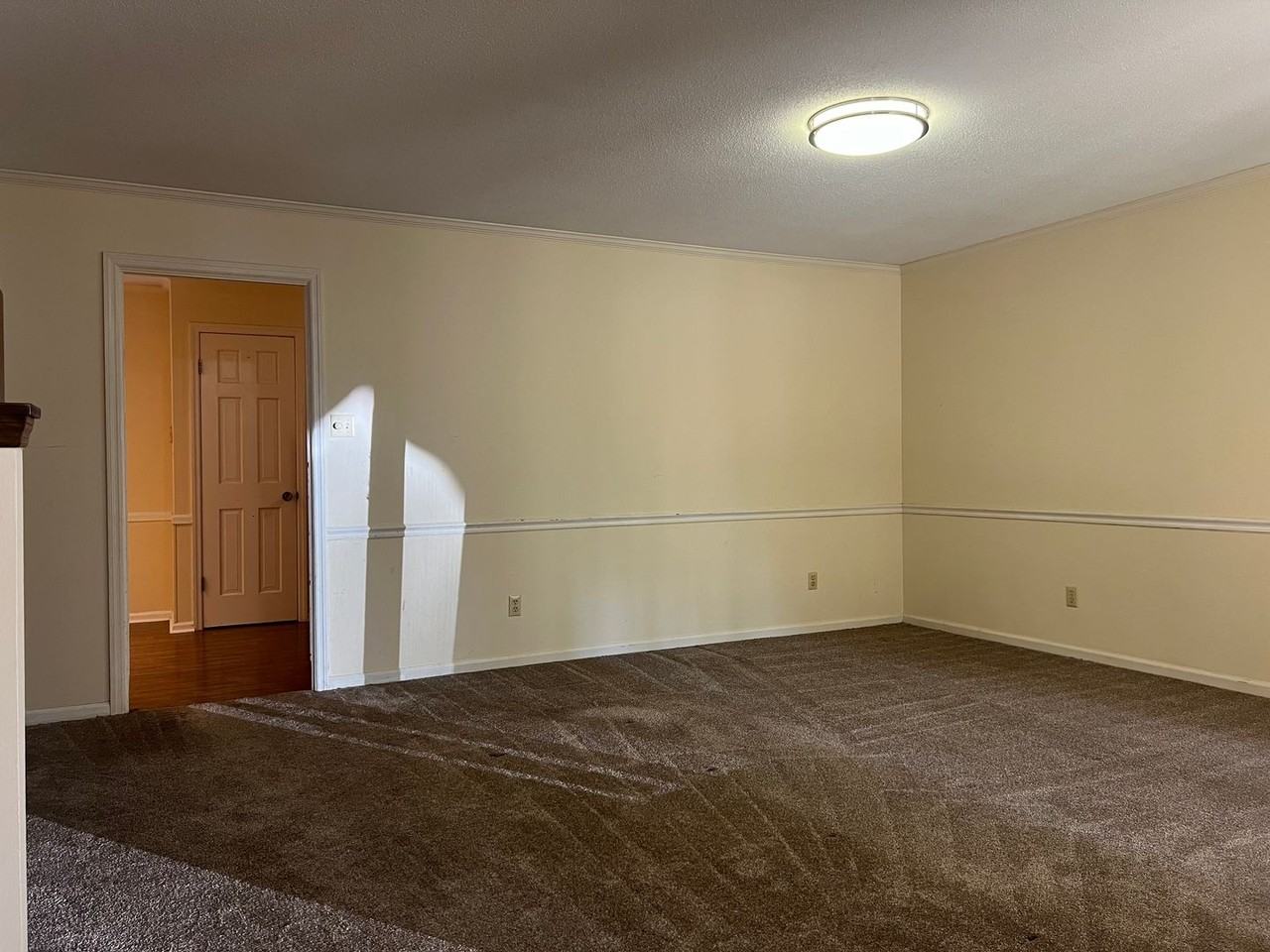 1203 Old Charter Ct - Photo 2 of 27