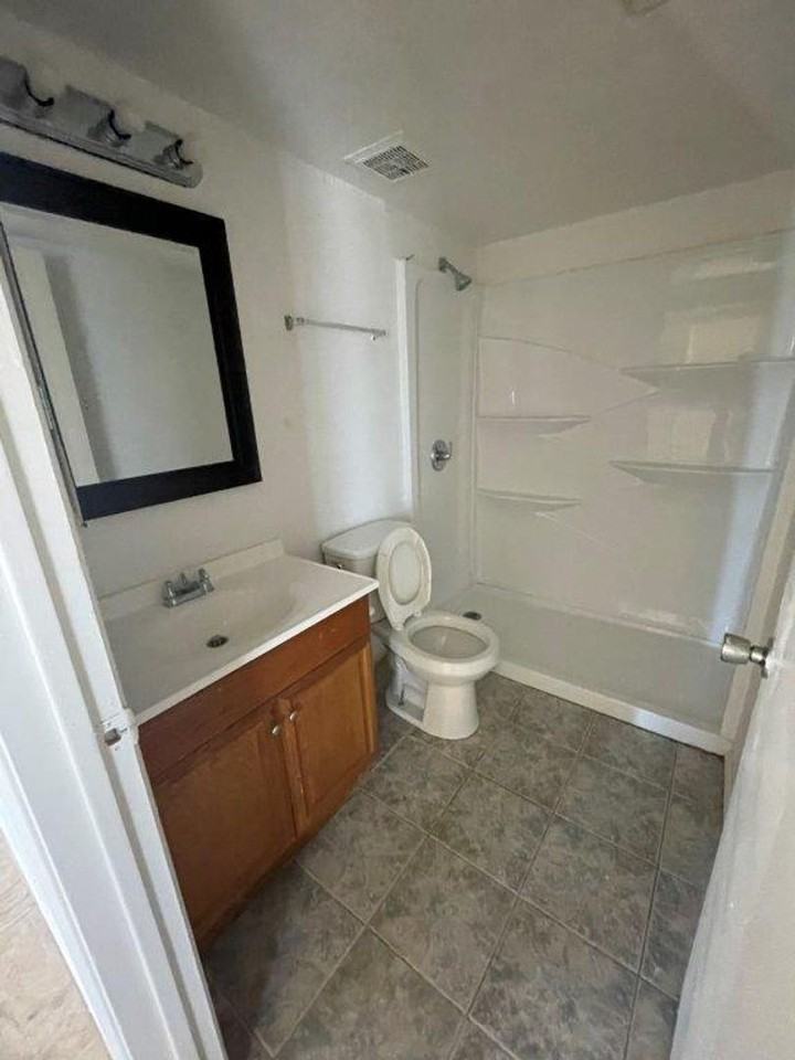 4542 E Southern Ave - Photo 5 of 15