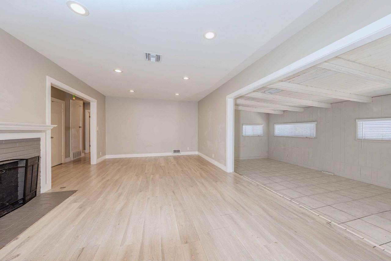 1817 E Morava Ave - Photo 5 of 34