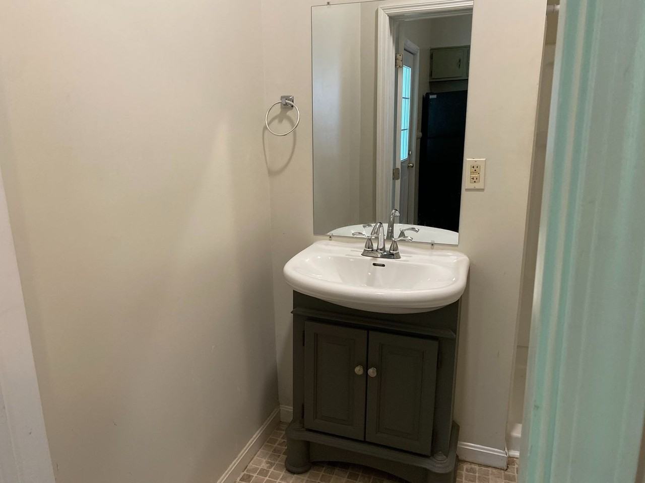 339 Park Ave - Photo 4 of 50