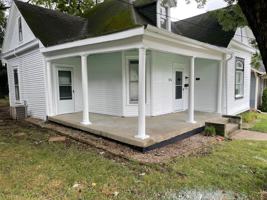 featured image of 376 Park Ave