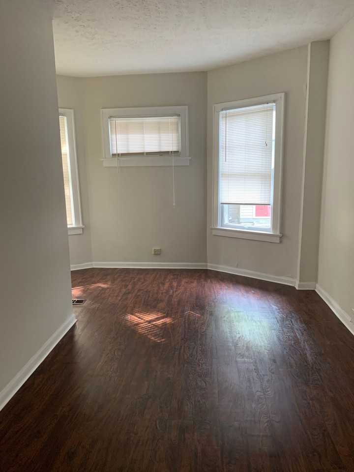 536A Euclid Ave - Photo 7 of 50