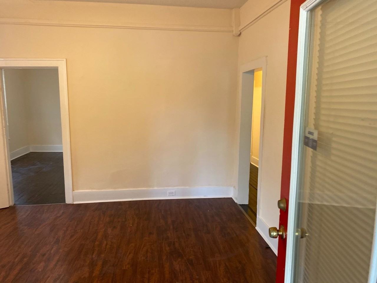 560 E High St - Photo 5 of 33