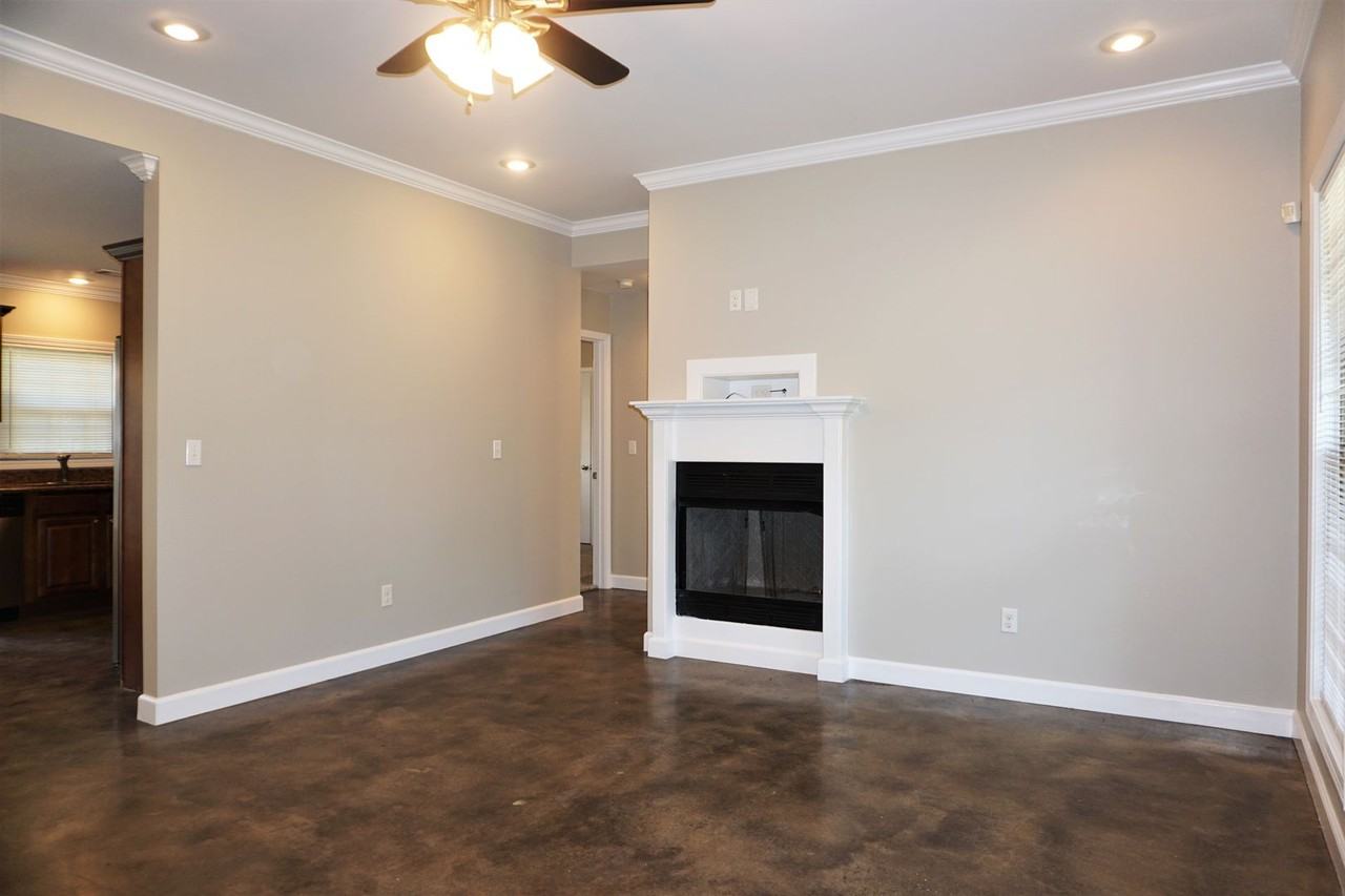 3816 Hill Dr - Photo 2 of 22