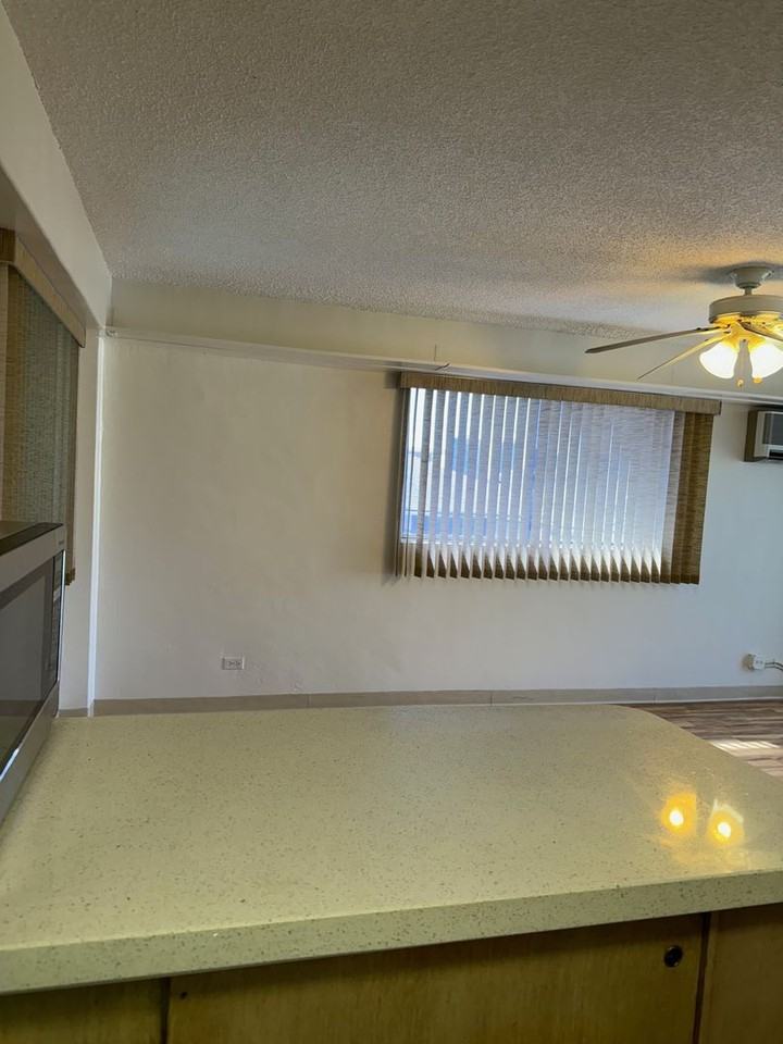 1024 Spencer St #21 - Photo 4 of 14