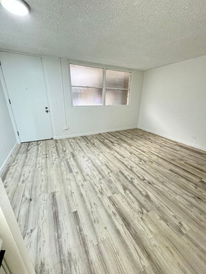 1911 Kalākaua Avenue #305 - Photo 3 of 24