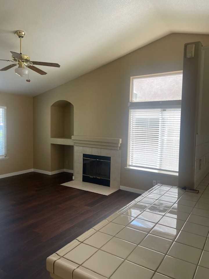 443 Tulane Dr - Photo 3 of 16