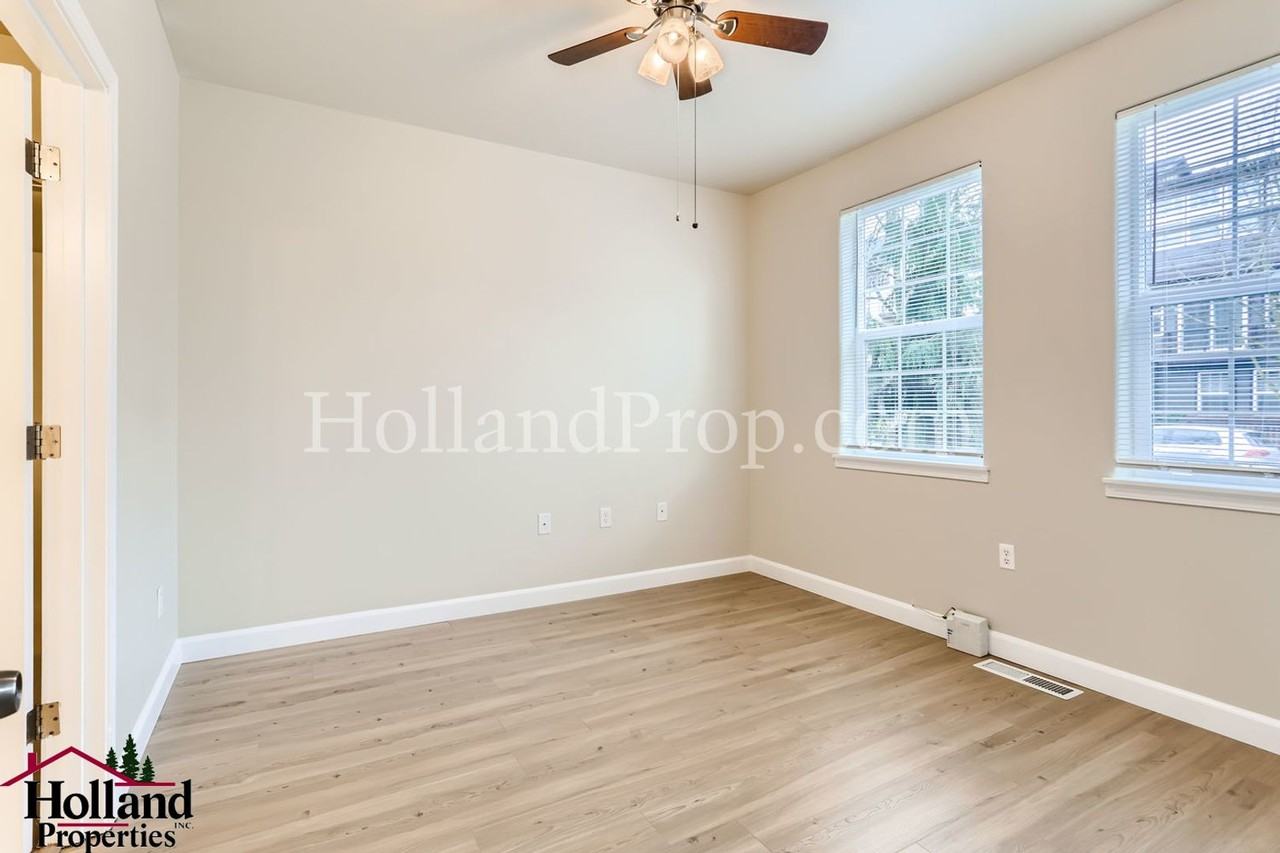 4815 Se Teakwood St - Photo 5 of 30