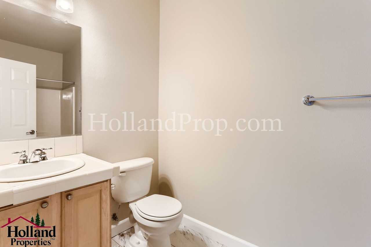 4815 Se Teakwood St - Photo 6 of 30
