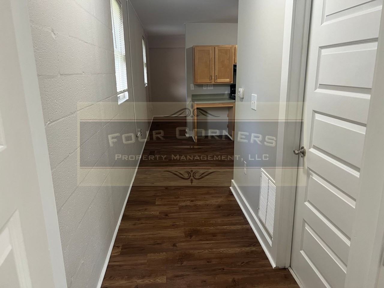 1472 N Cherry St - Photo 2 of 6