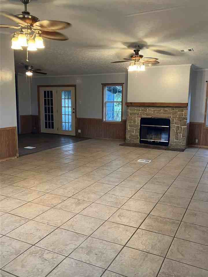 6510 Fm 1565 - Photo 6 of 13