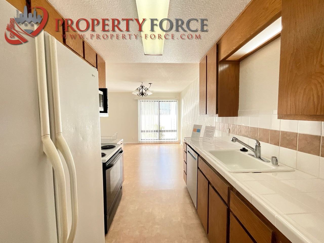 414 Laurel Ave - Photo 4 of 32