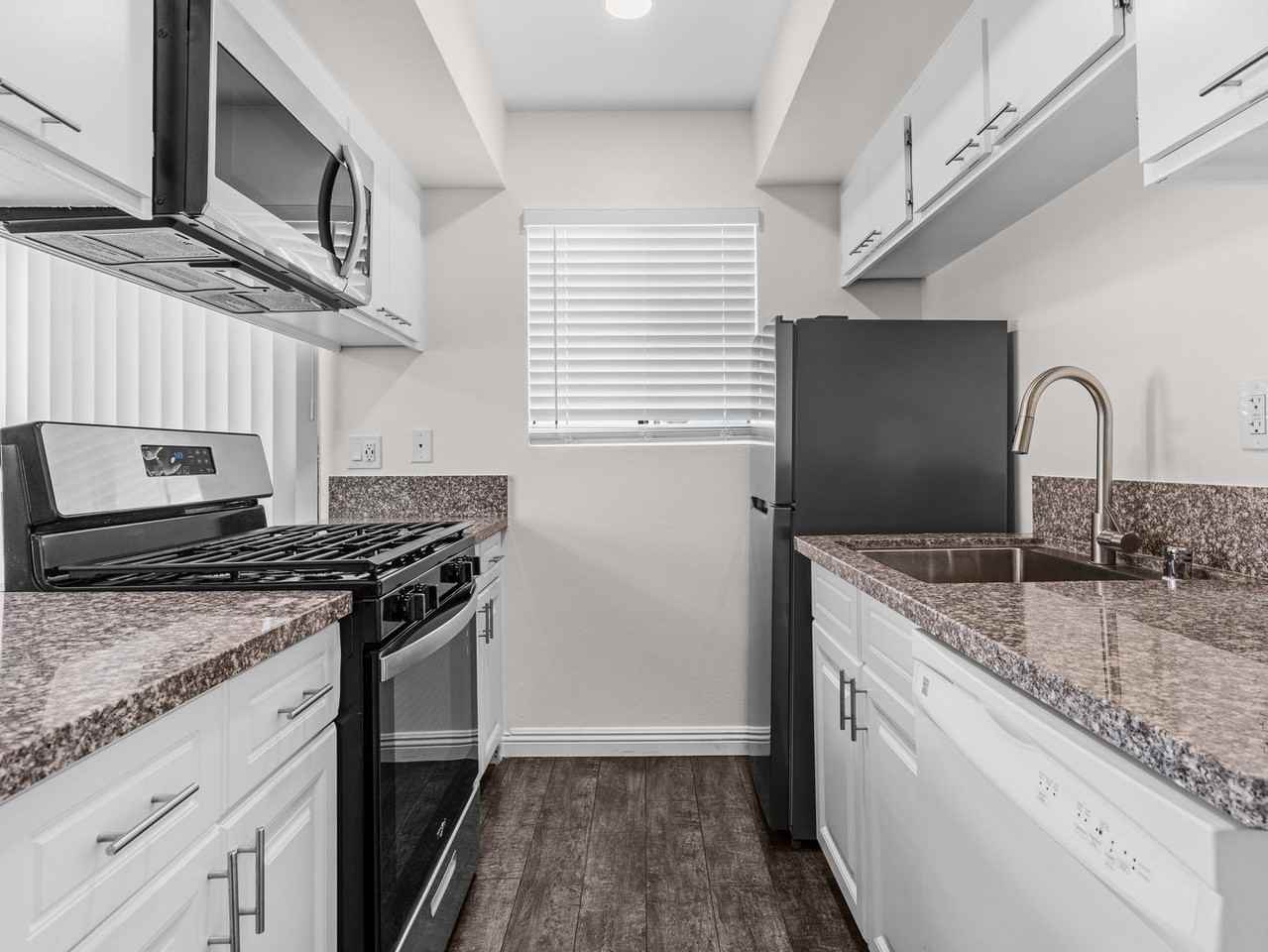 1168 E 10th St #224B - Photo 6 of 34