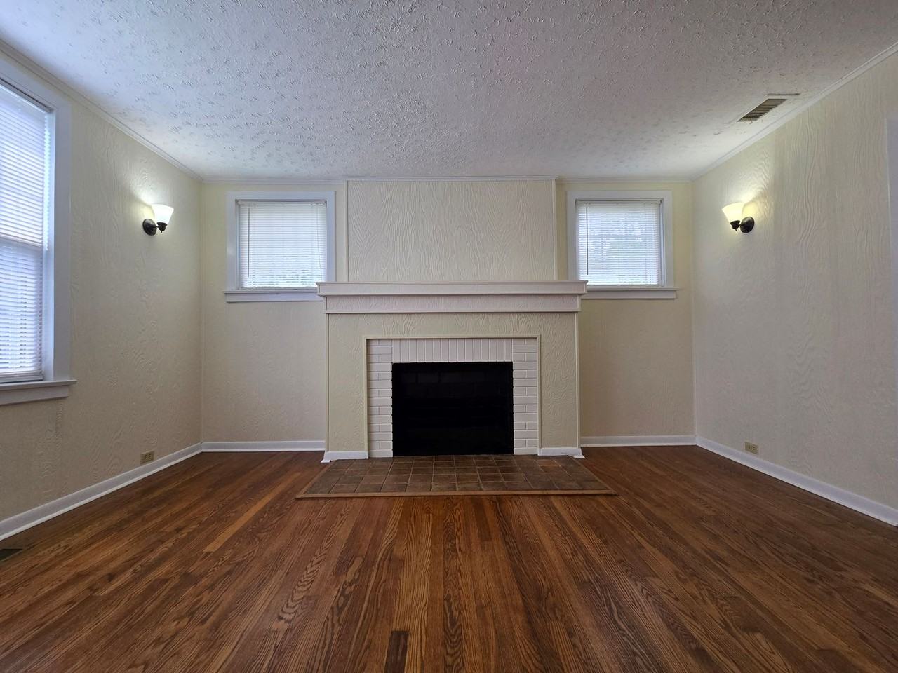 4010 W Martin Mill Pike - Photo 3 of 12