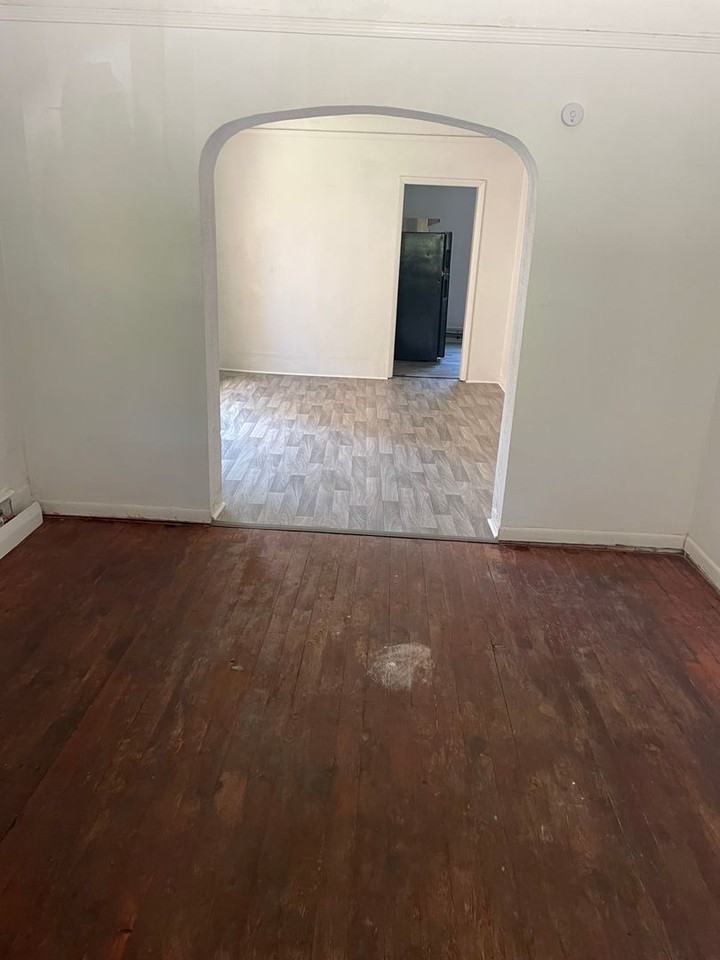 434 Pennsylvania Ave - Photo 2 of 16