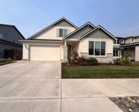 842 Se 37th St - Photo 1 of 1