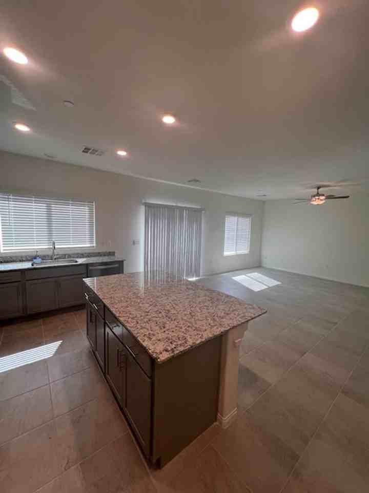 9994 Cameron Street - Photo 5 of 19