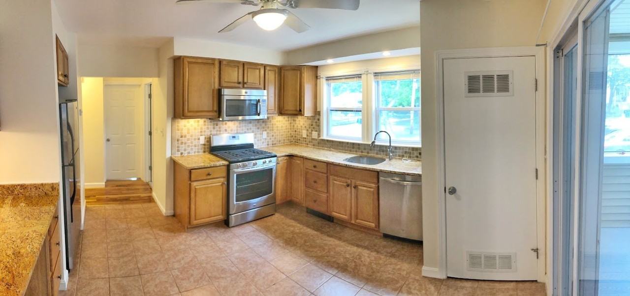 11 Sterling Park Apt 2r - Photo 2 of 13