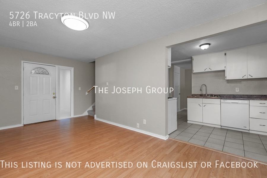 5726 Tracyton Blvd Nw - Photo 2 of 36