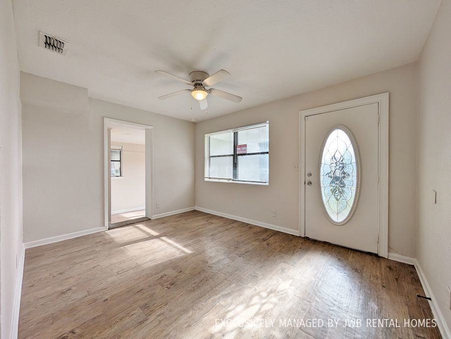1058 Eastdale St - Photo 2 of 7