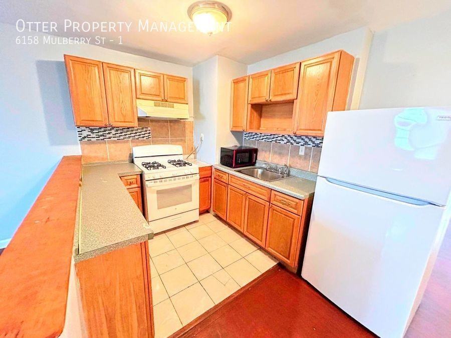 6158 Mulberry St #1 - Photo 5 of 26