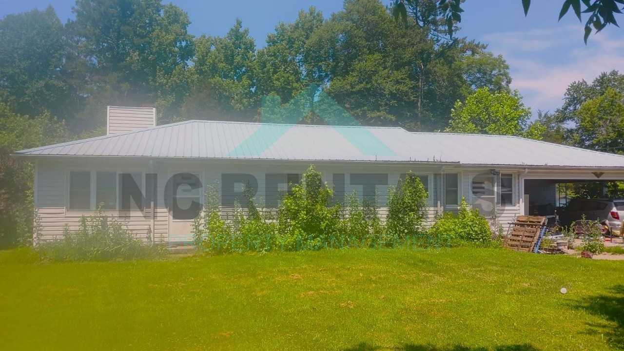 1405 Sink Farm Rd - Photo 2 of 4