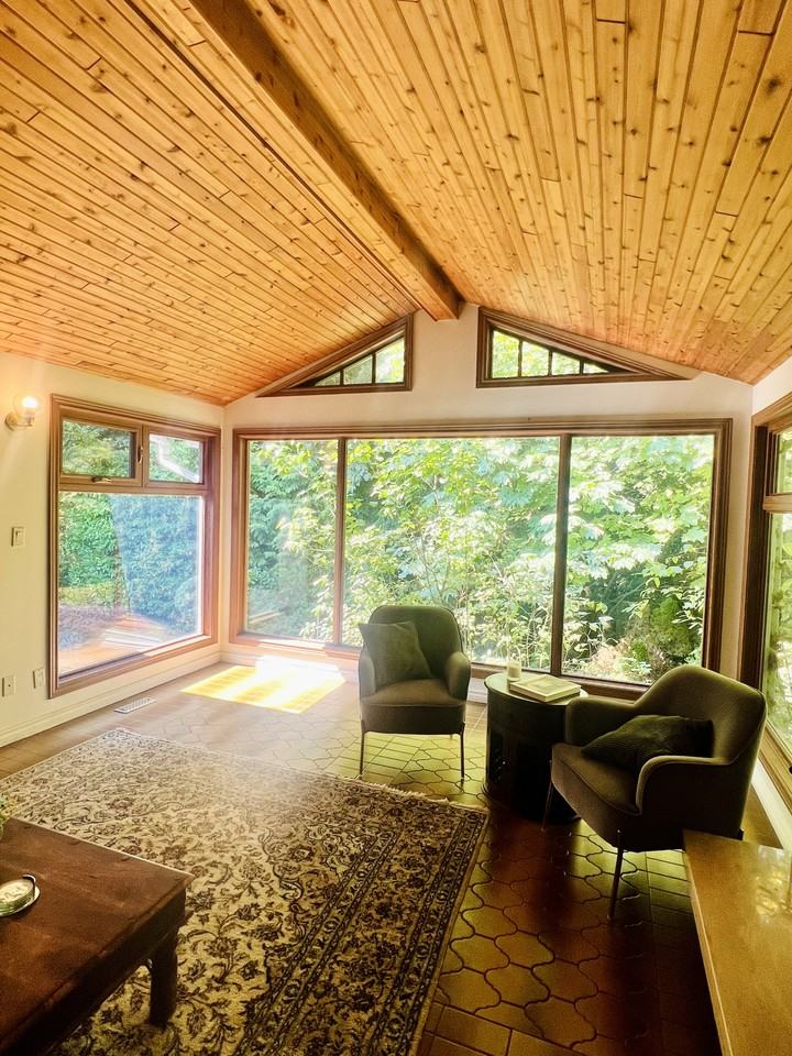 695 Kerry Place - Photo 2 of 28