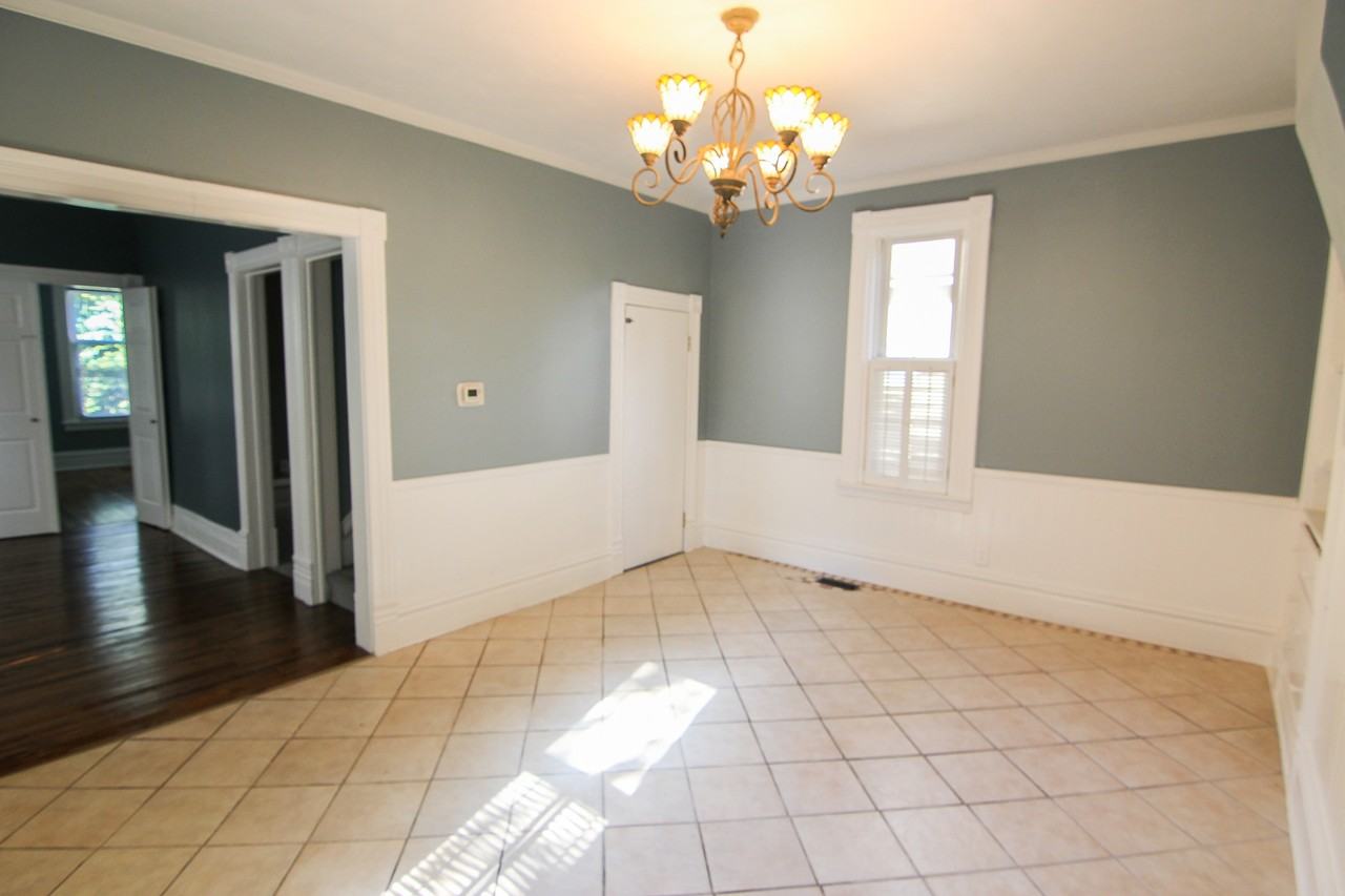 1016 Sigsbee St Se - Photo 2 of 16