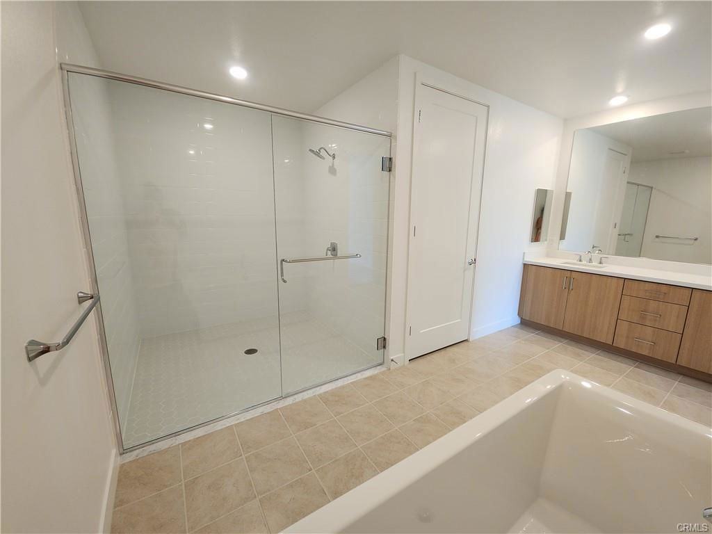 1510 Rivington - Photo 3 of 8