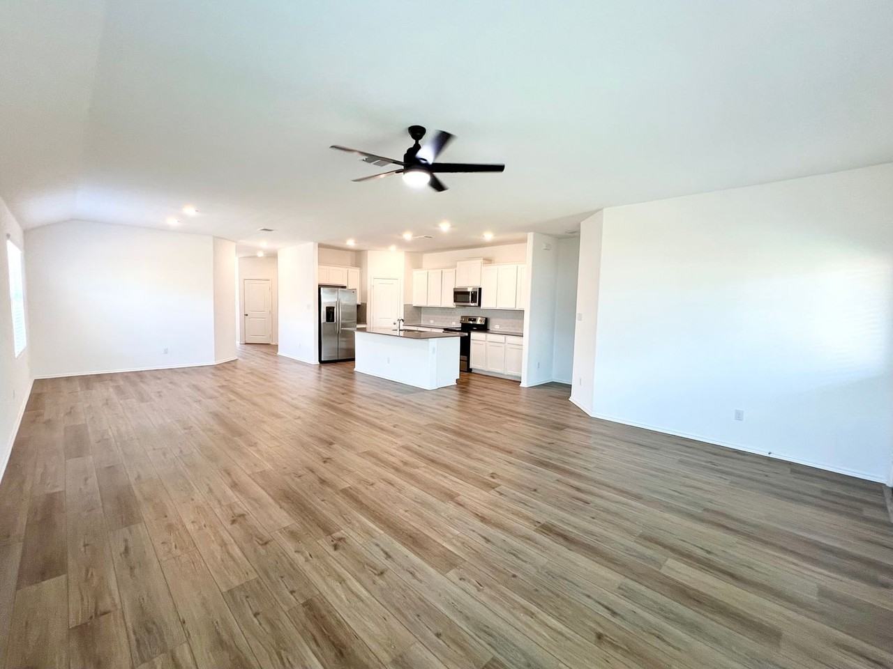 120 Perfect World Loop - Photo 5 of 11