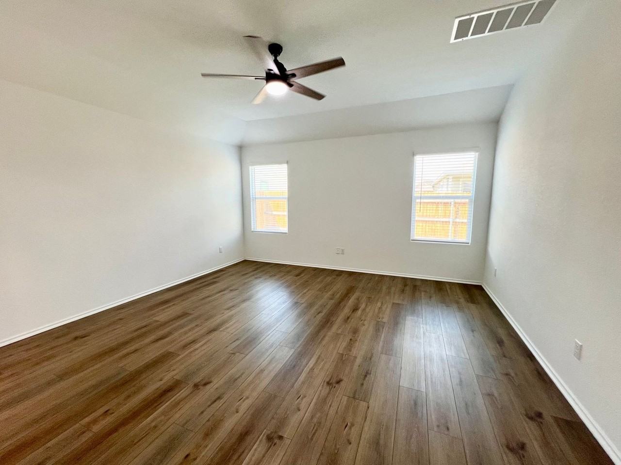 120 Perfect World Loop - Photo 7 of 11