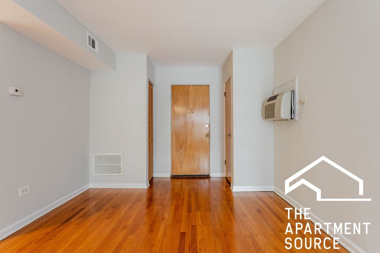 6535 N Mozart St #1F - Photo 7 of 11