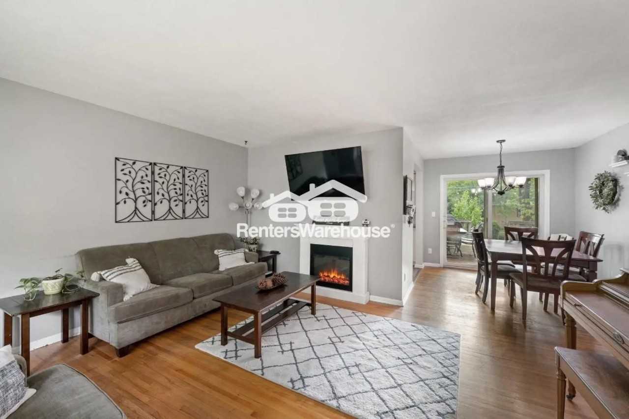 2801 Woodbridge St - Photo 3 of 15