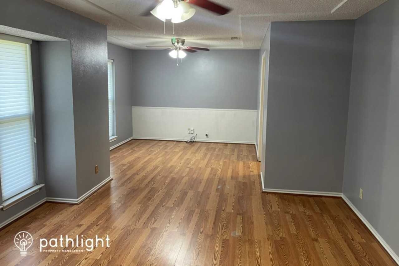 2309 Perryland Dr - Photo 3 of 15