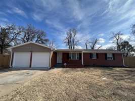 featured image of 9400 Ne 11th St