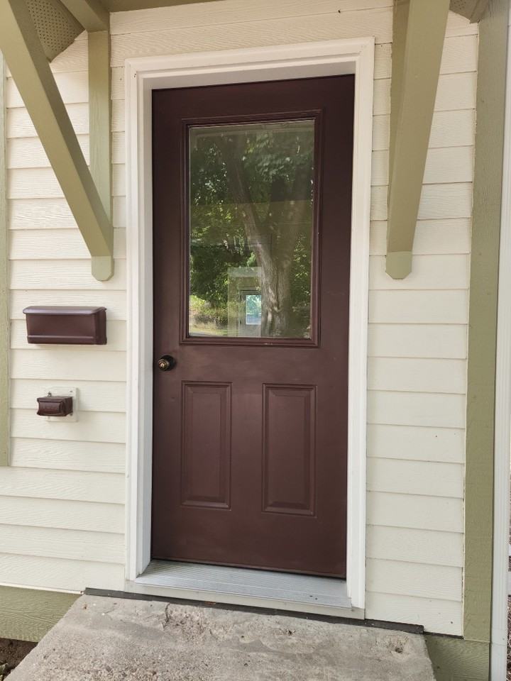 1107 Poplar St - Photo 3 of 39