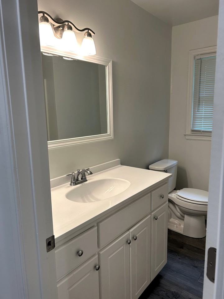 153 Mangums Dr - Photo 2 of 27