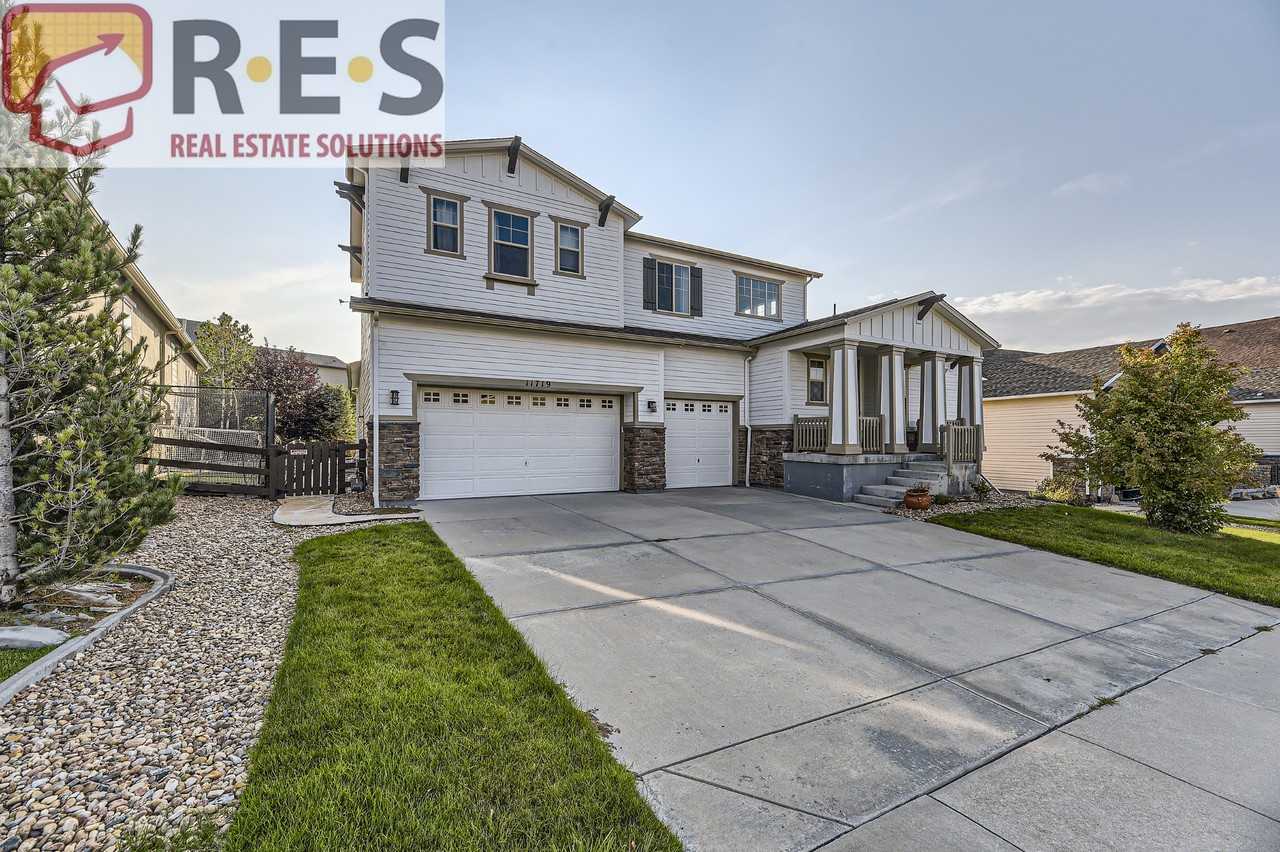 11719 Camarillo St - Photo 2 of 28