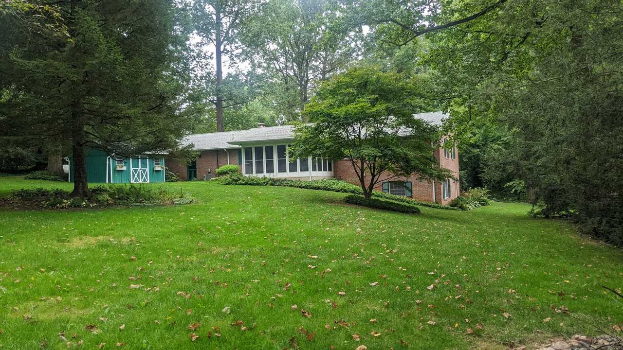 13 Marie Dr - Photo 2 of 31