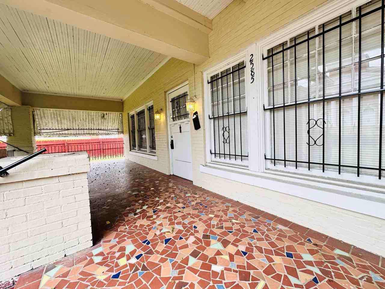 2585 Napier Ave - Photo 2 of 18