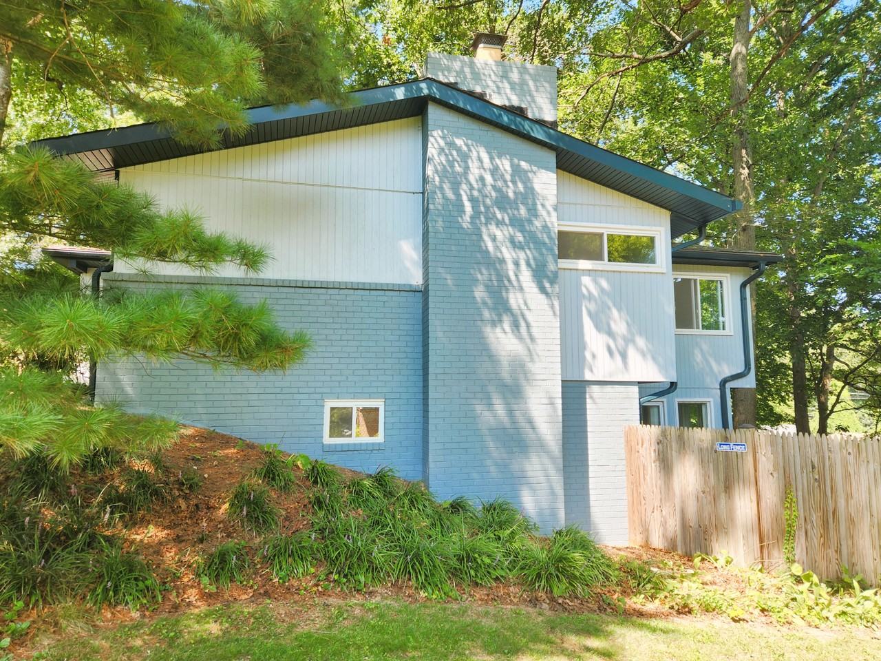 1514 Northcrest Dr - Photo 3 of 4