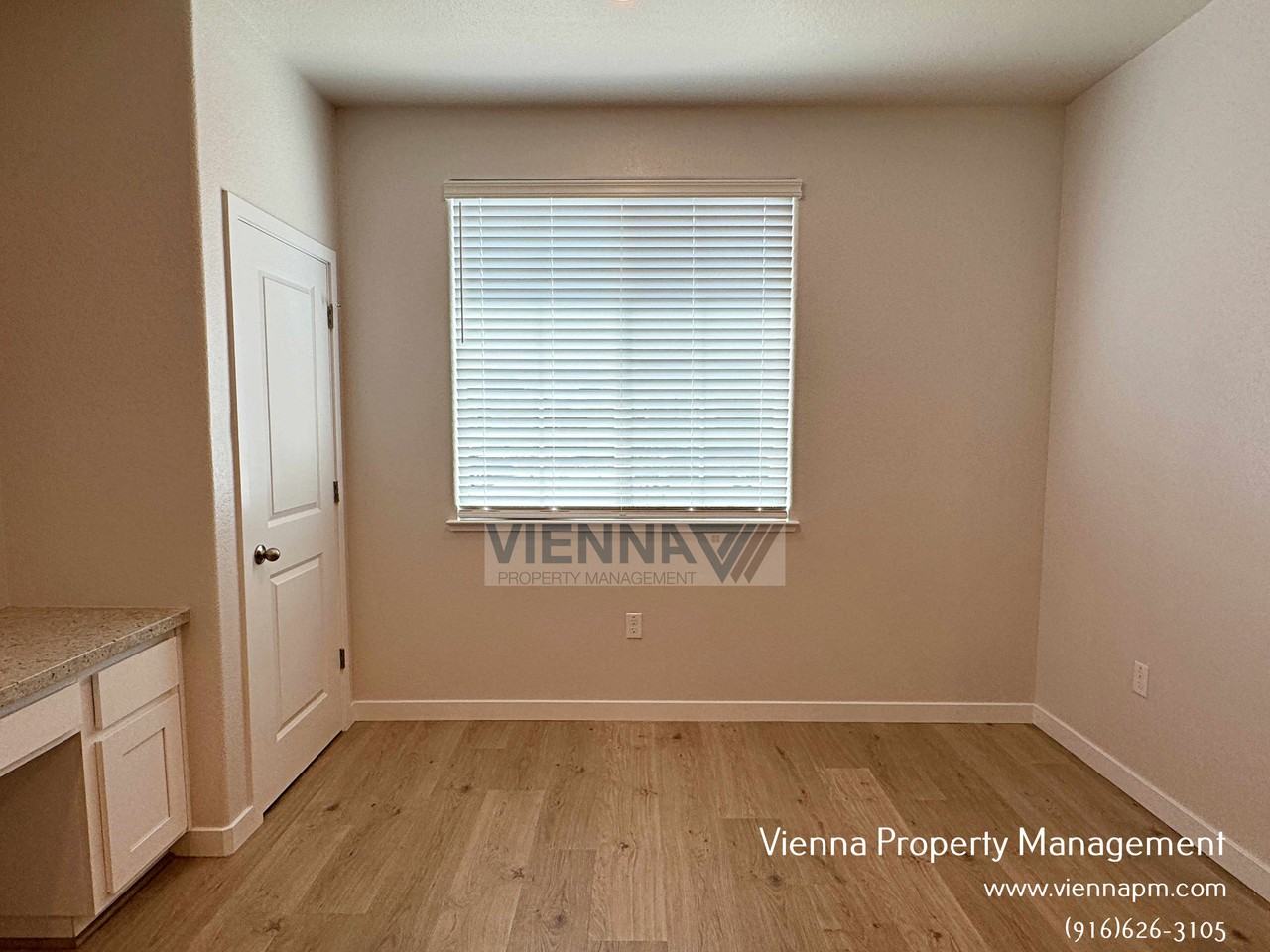 8064 Pasadena Dr - Photo 5 of 21