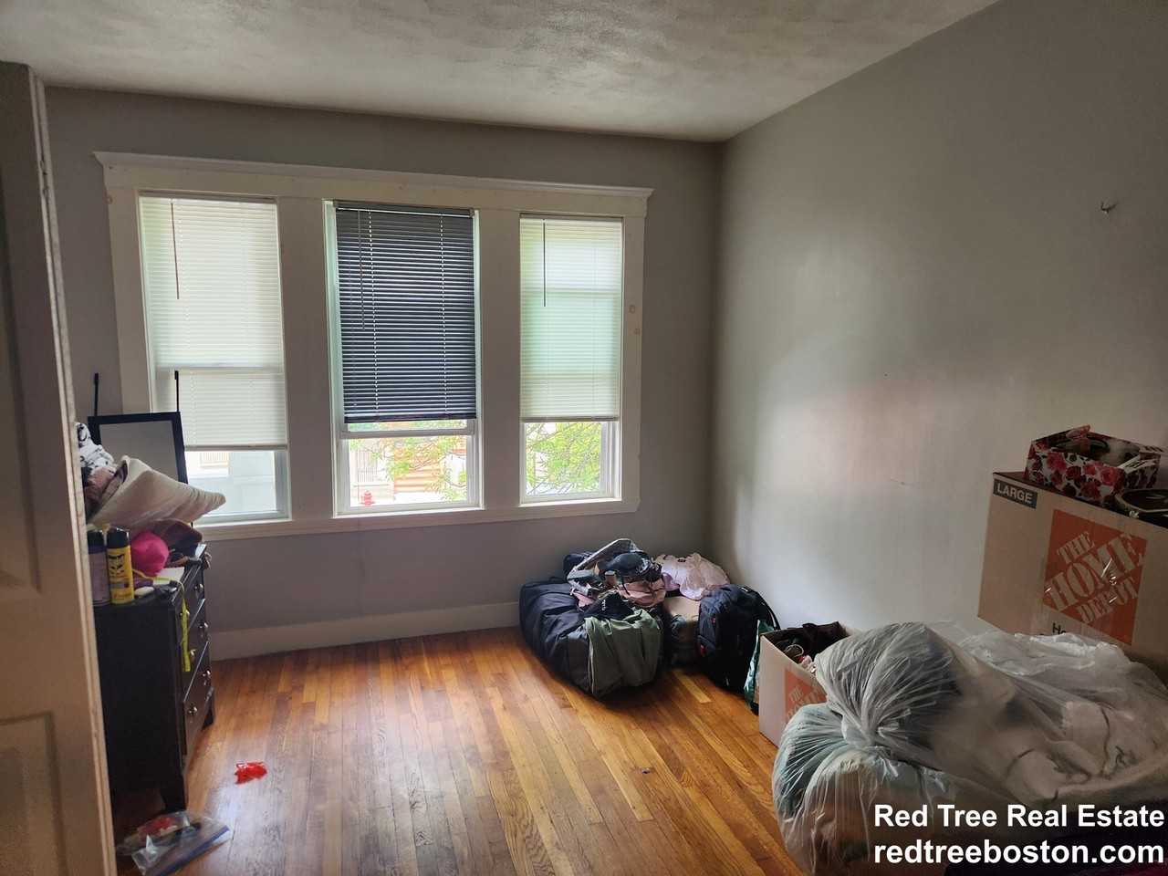 43 Sumner St #1 - Photo 6 of 8