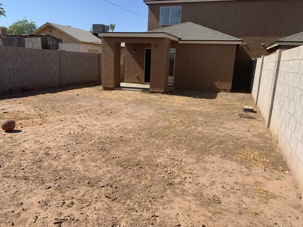 2511 E Pueblo Ave - Photo 2 of 8