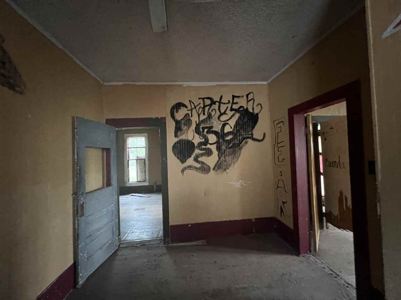 911 N Avenue D #911AVED - Photo 2 of 11