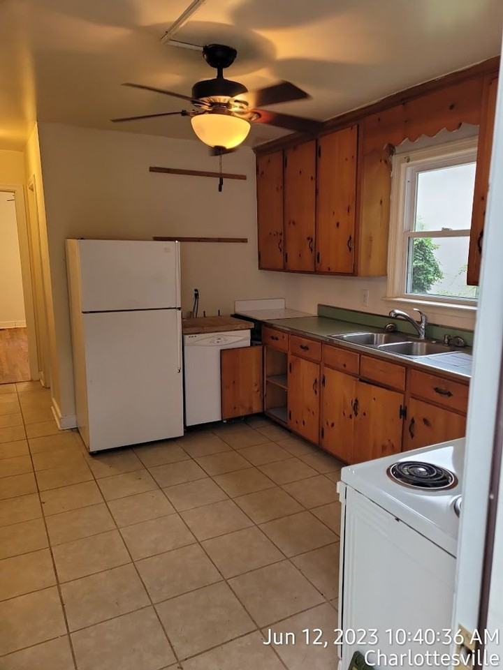 1201 Gordon Ave - Photo 2 of 17