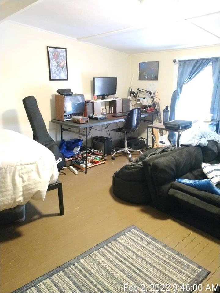 1303 Gordon Ave - Photo 2 of 17